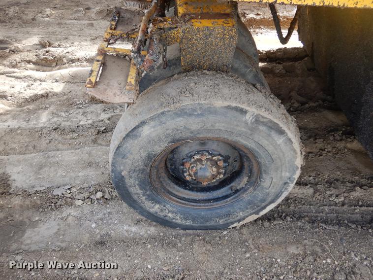 image for item DC4658 Ingram 9-2800-P pneumatic roller