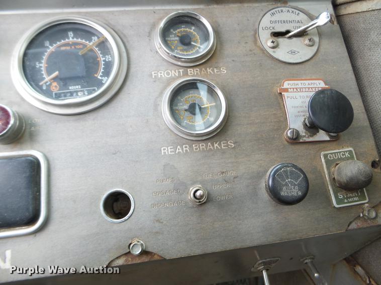 image for item DC4659 1983 Koehring Lorain MCH 400 crane