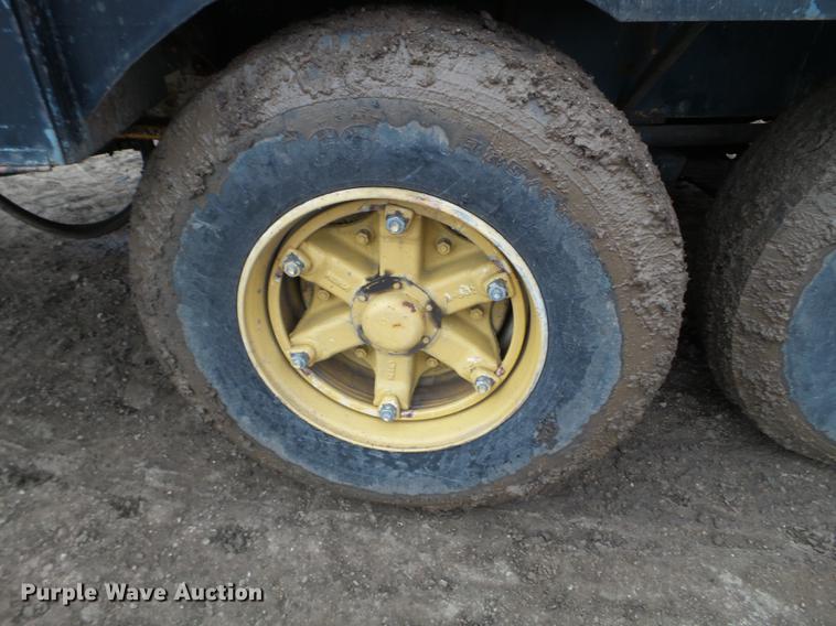 image for item DC4659 1983 Koehring Lorain MCH 400 crane