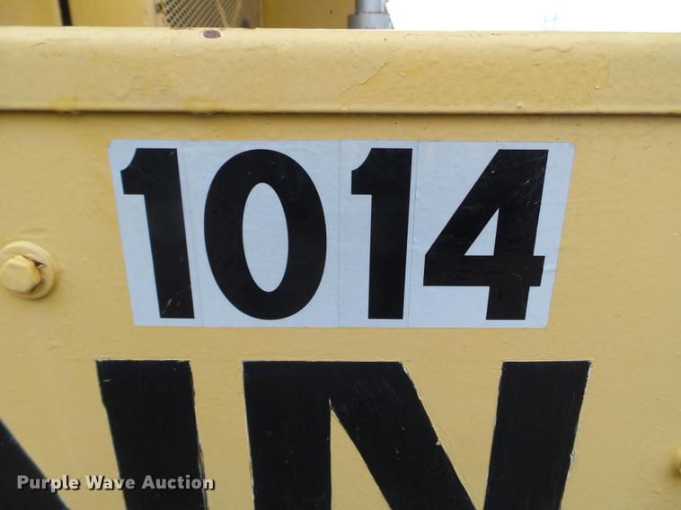 image for item DC4659 1983 Koehring Lorain MCH 400 crane