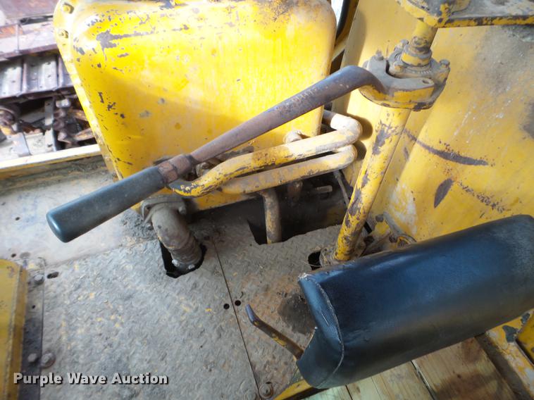 image for item DC4671 1961 Caterpillar D9G dozer