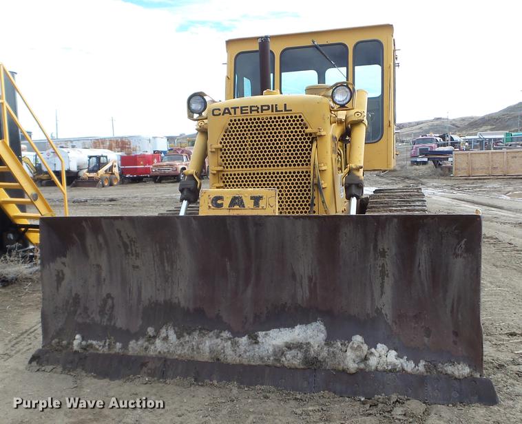 image for item DC4672 1965 Caterpillar D6C dozer