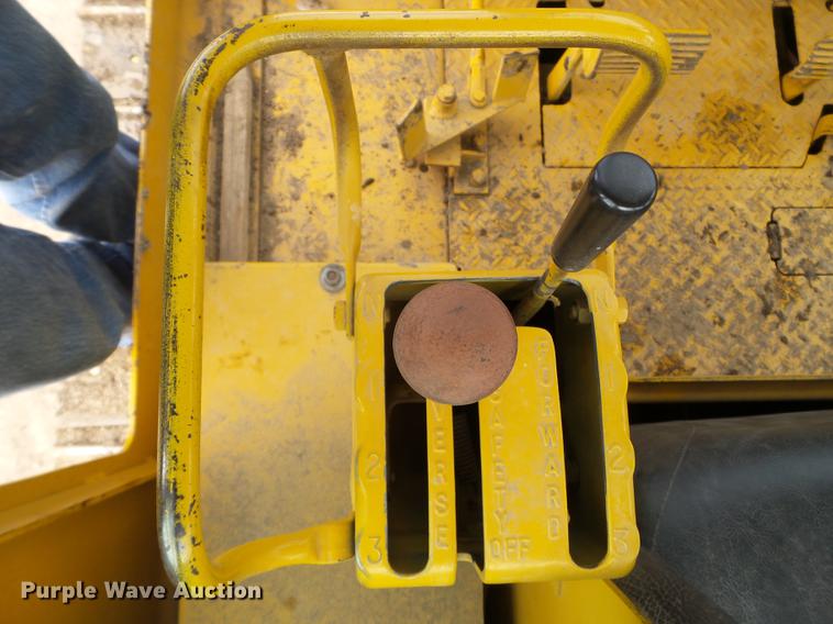 image for item DC4672 1965 Caterpillar D6C dozer