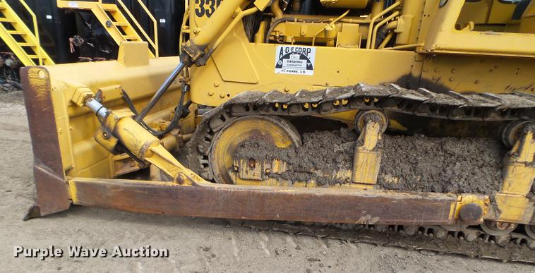 image for item DC4672 1965 Caterpillar D6C dozer