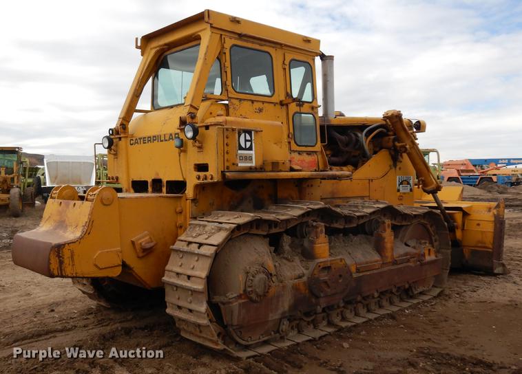 image for item DC4674 1971 Caterpillar D9G dozer