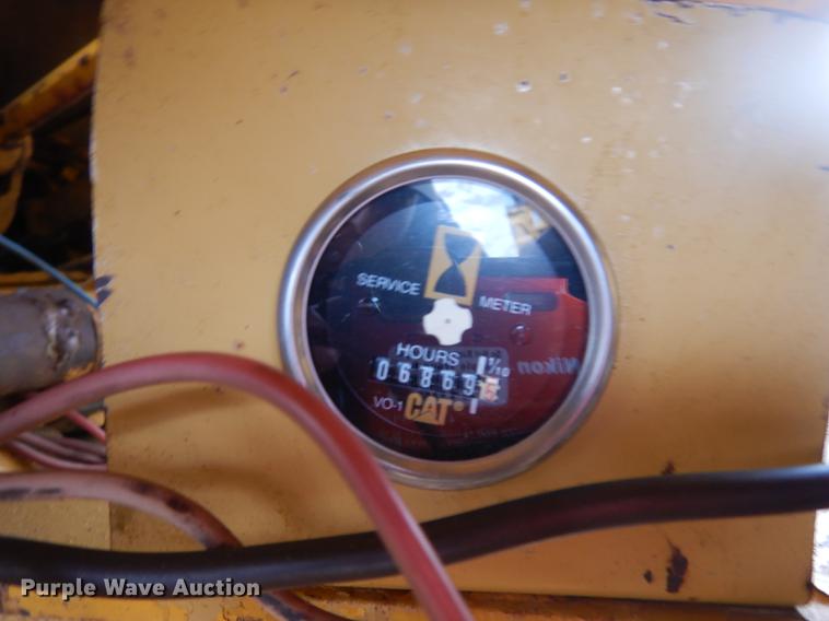 image for item DC4674 1971 Caterpillar D9G dozer