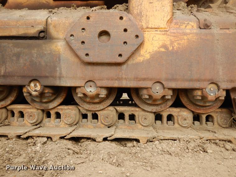 image for item DC4674 1971 Caterpillar D9G dozer