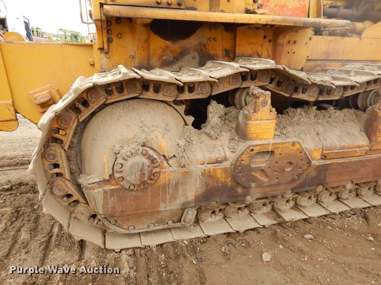 image for item DC4674 1971 Caterpillar D9G dozer