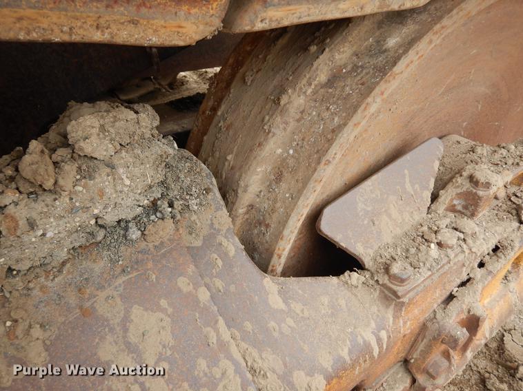 image for item DC4674 1971 Caterpillar D9G dozer