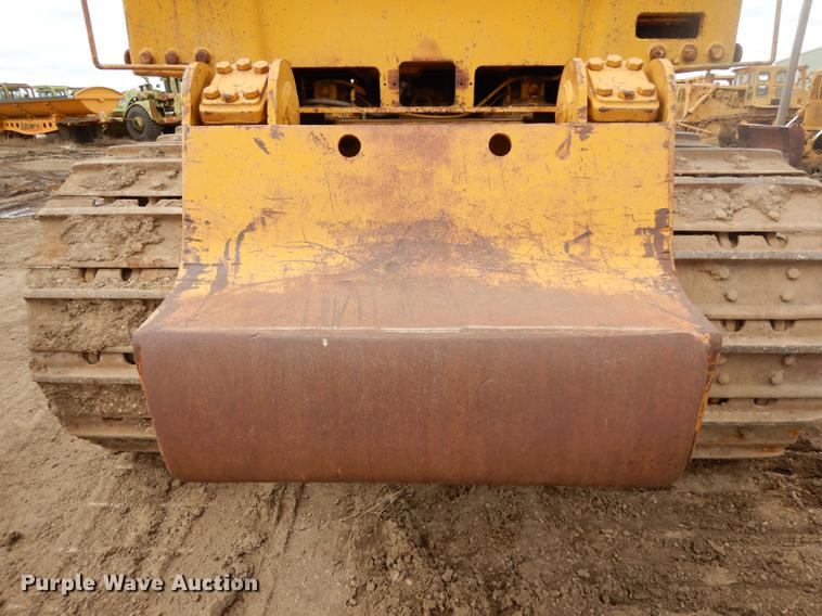 image for item DC4674 1971 Caterpillar D9G dozer
