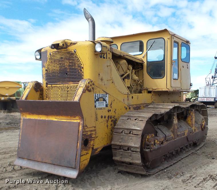 image for item DC4675 1968 Caterpillar D9G dozer