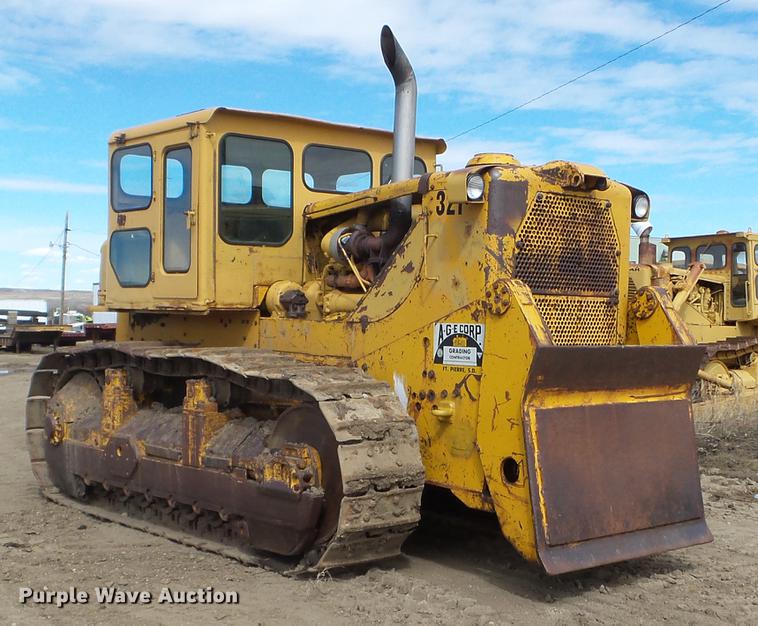 image for item DC4675 1968 Caterpillar D9G dozer