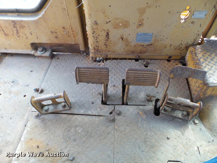 image for item DC4675 1968 Caterpillar D9G dozer