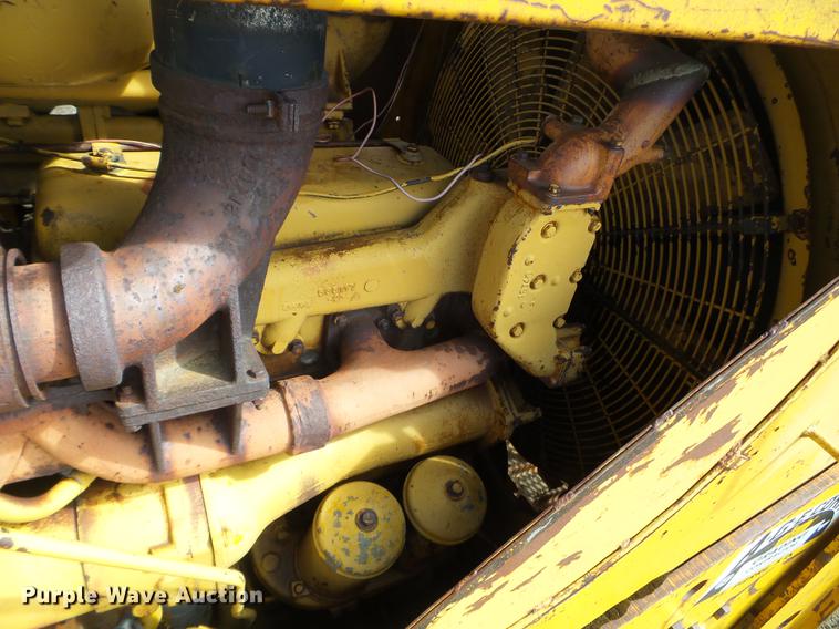 image for item DC4675 1968 Caterpillar D9G dozer