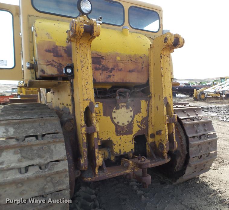 image for item DC4675 1968 Caterpillar D9G dozer