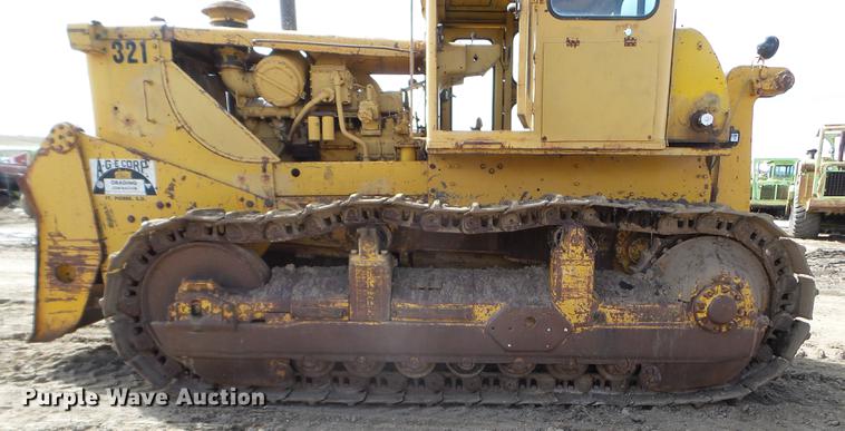 image for item DC4675 1968 Caterpillar D9G dozer