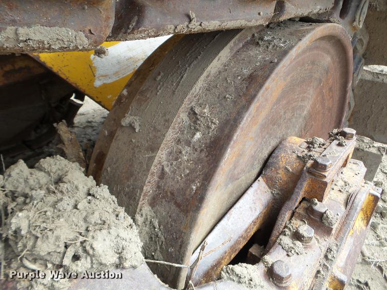 image for item DC4675 1968 Caterpillar D9G dozer