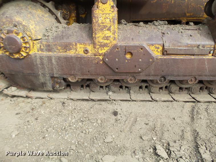 image for item DC4675 1968 Caterpillar D9G dozer