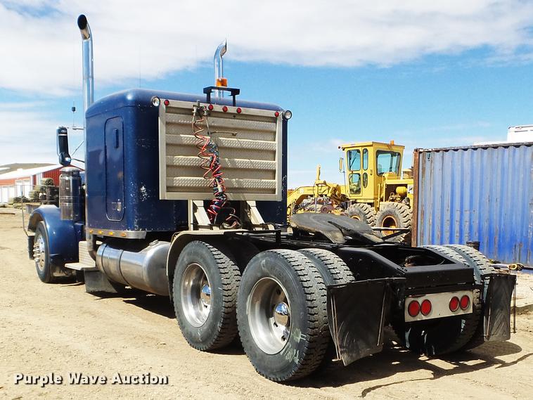 image for item DC4679 1978 Peterbilt 359 semi truck