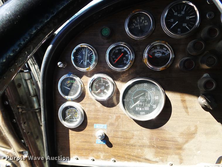 image for item DC4679 1978 Peterbilt 359 semi truck