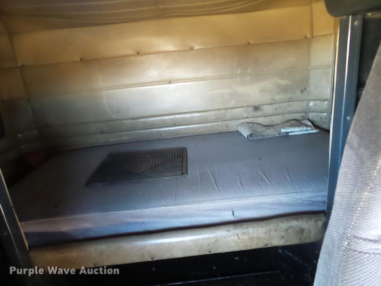 image for item DC4679 1978 Peterbilt 359 semi truck