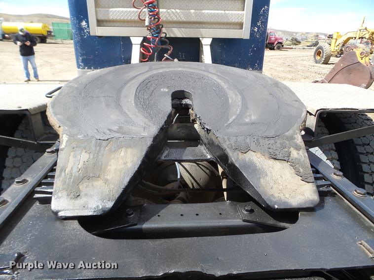 image for item DC4679 1978 Peterbilt 359 semi truck