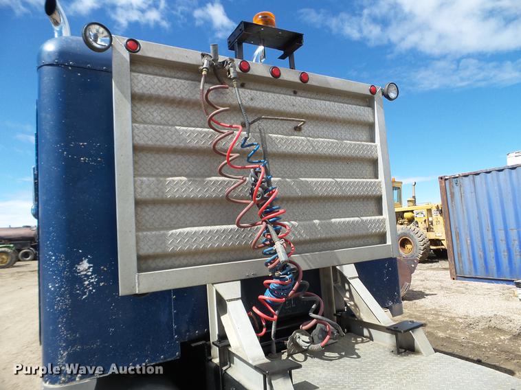 image for item DC4679 1978 Peterbilt 359 semi truck