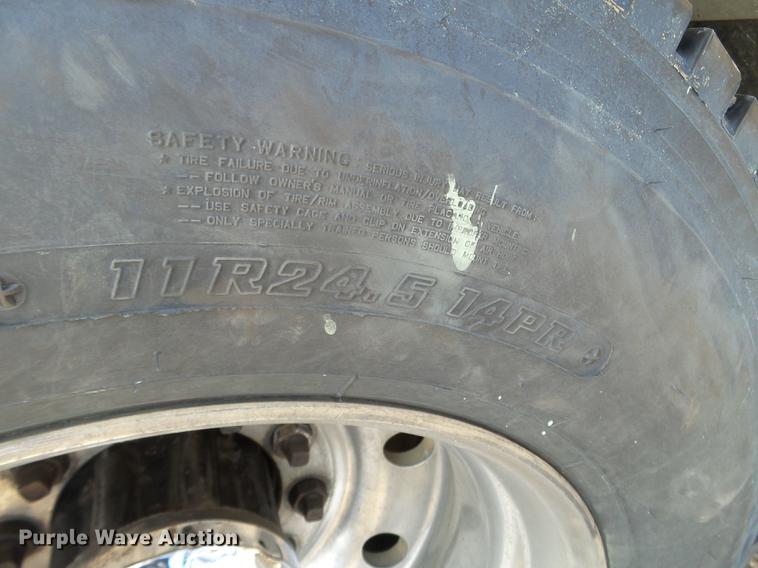 image for item DC4679 1978 Peterbilt 359 semi truck