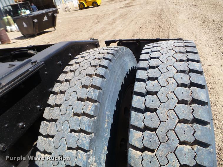 image for item DC4679 1978 Peterbilt 359 semi truck