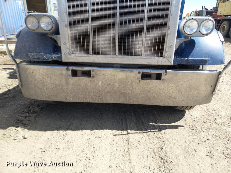 image for item DC4679 1978 Peterbilt 359 semi truck