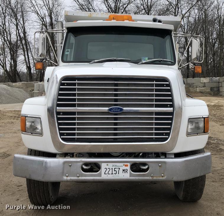 image for item DC8724 1994 Ford LTS8000 dump truck