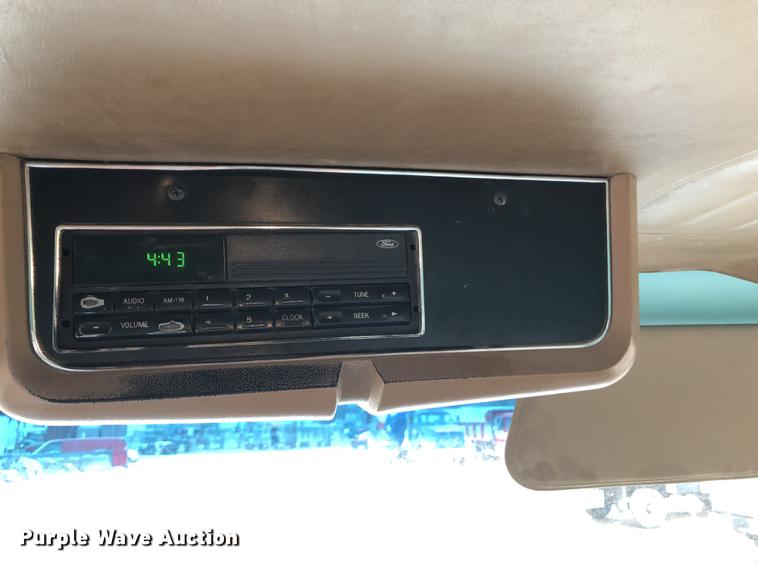 image for item DC8724 1994 Ford LTS8000 dump truck