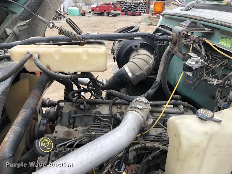 image for item DC8724 1994 Ford LTS8000 dump truck