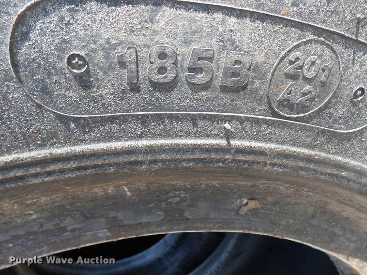 image for item DD2284 (2) Boto 23.5R25 tires