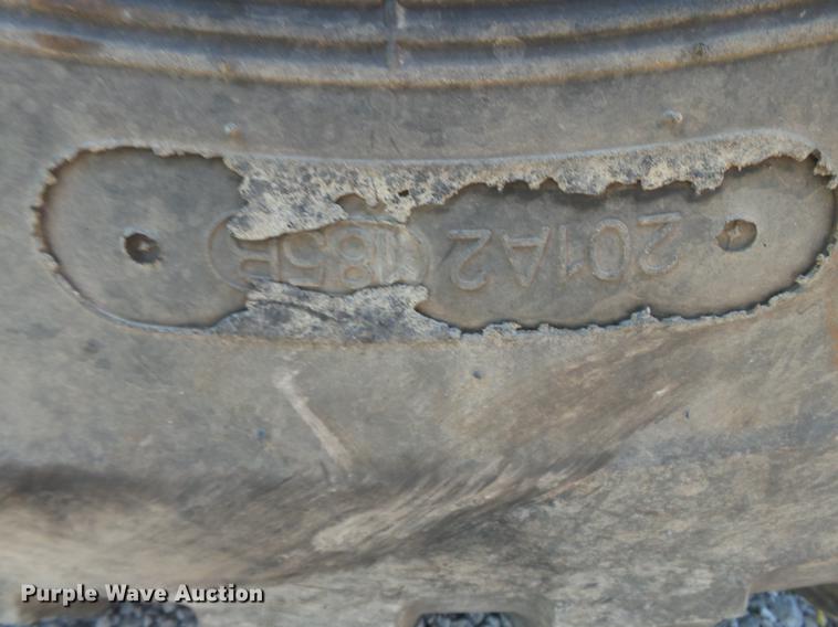 image for item DD2284 (2) Boto 23.5R25 tires