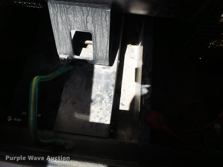 image for item DD2285 2006 Olympian G80F3 generator