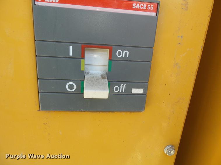 image for item DD2285 2006 Olympian G80F3 generator