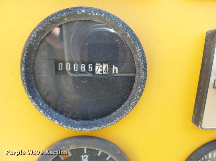 image for item DD2285 2006 Olympian G80F3 generator