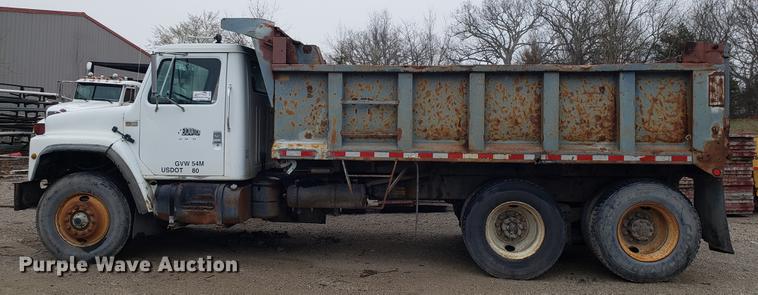 image for item DD4084 1989 International S1900 dump truck