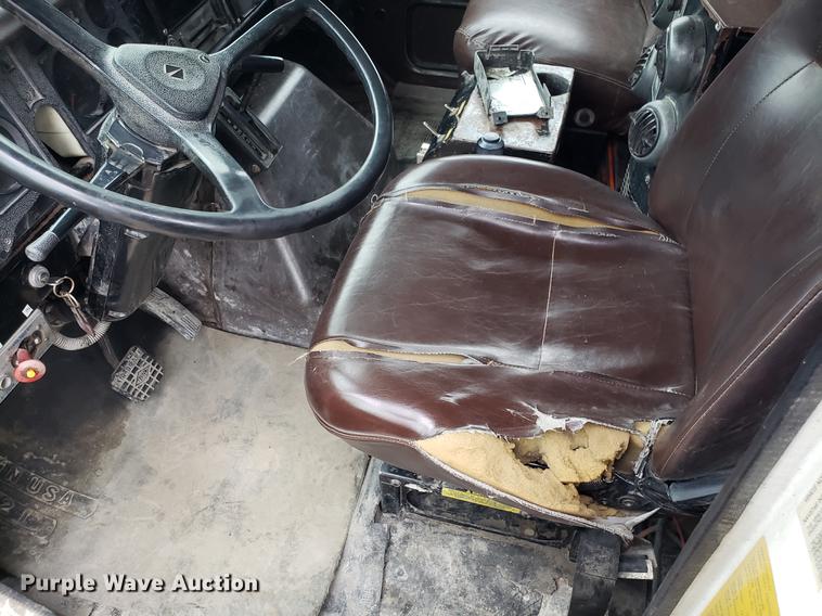 image for item DD4084 1989 International S1900 dump truck