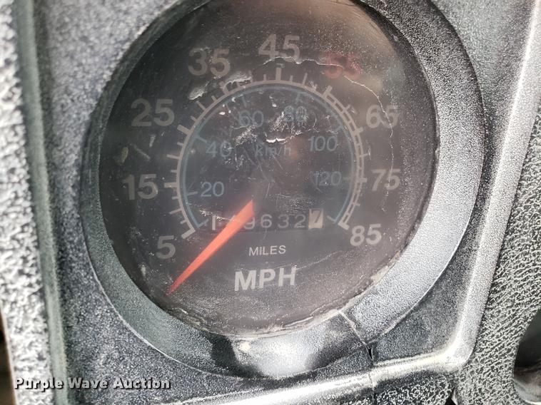 image for item DD4084 1989 International S1900 dump truck