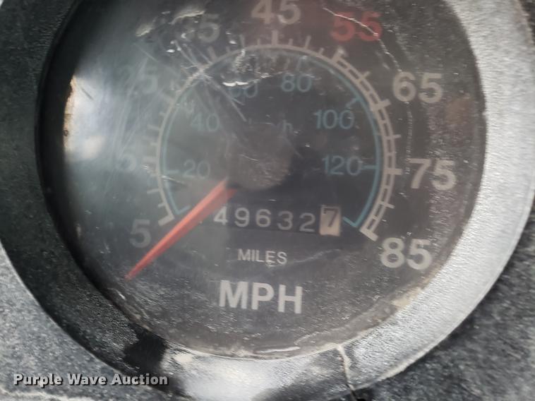 image for item DD4084 1989 International S1900 dump truck