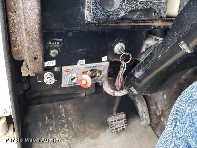 image for item DD4084 1989 International S1900 dump truck