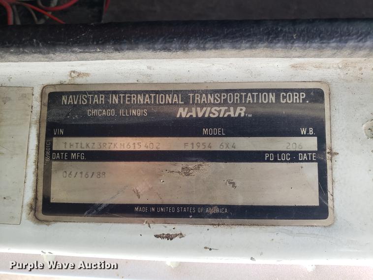 image for item DD4084 1989 International S1900 dump truck