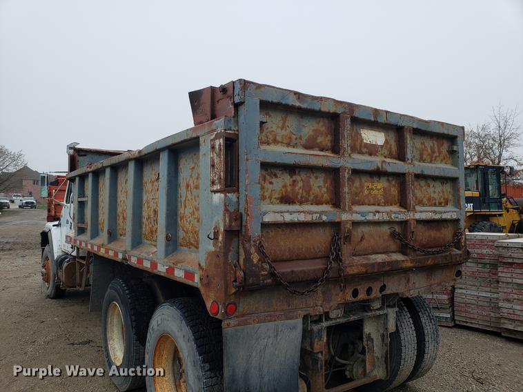 image for item DD4084 1989 International S1900 dump truck