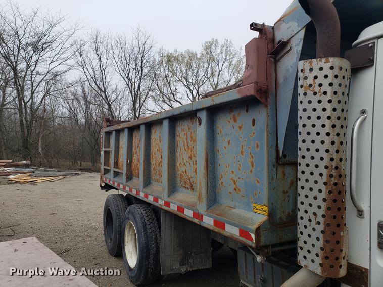 image for item DD4084 1989 International S1900 dump truck