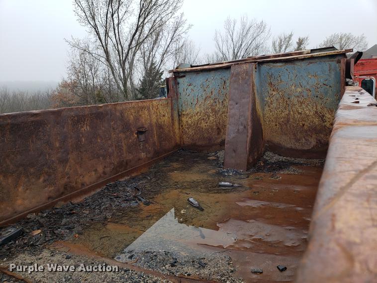 image for item DD4084 1989 International S1900 dump truck