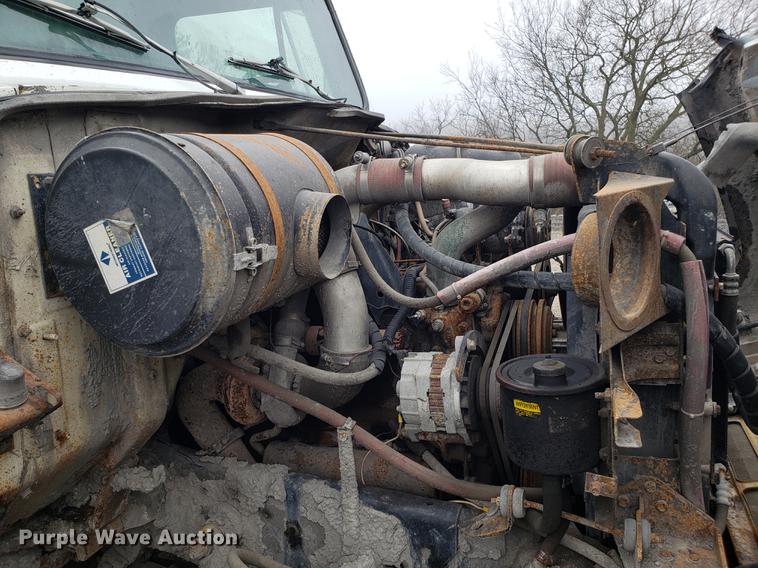 image for item DD4084 1989 International S1900 dump truck