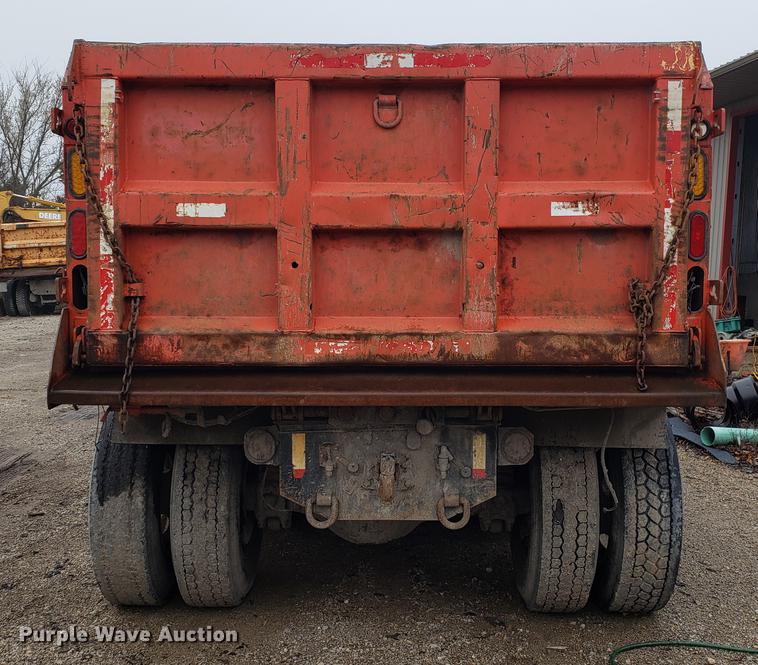 image for item DD4085 2001 Sterling L-Line dump truck