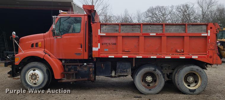 image for item DD4085 2001 Sterling L-Line dump truck
